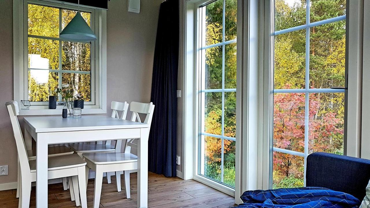 Nybyggd Stuga Intill Skogsbrynet - New Built Cottage Next To The Cowberry Forest Mora Bagian luar foto